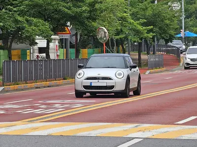 Mini Hatch Hatch (F65) 5-door