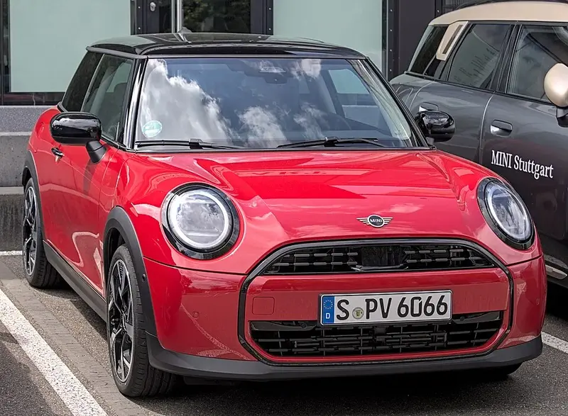 Mini Hatch - 2