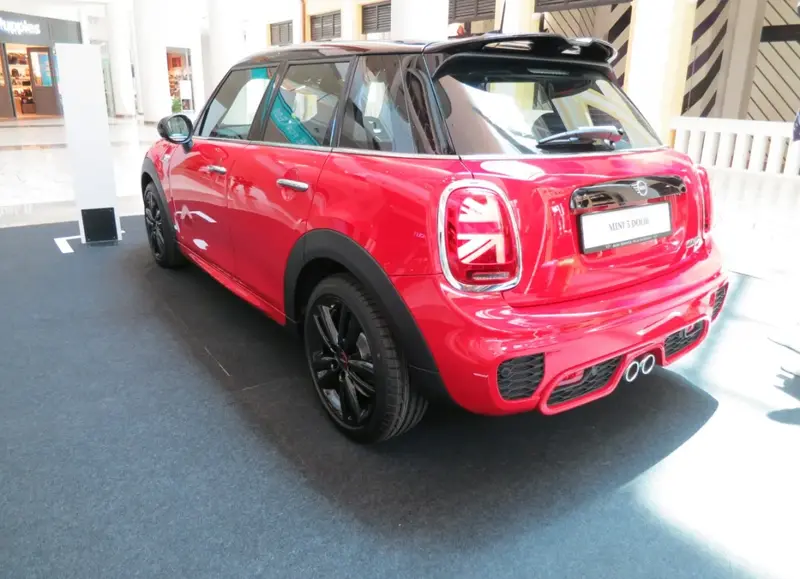 Mini Hatch - 5