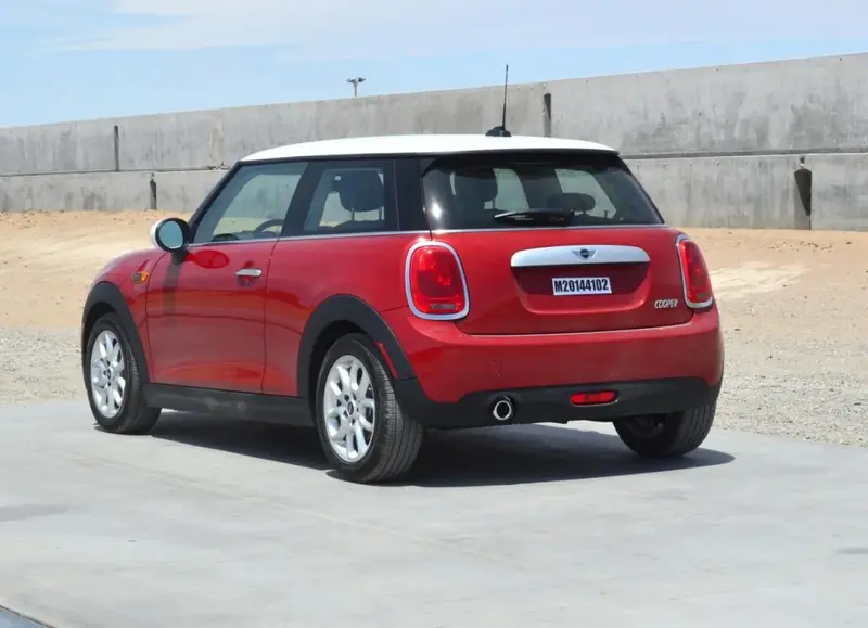Mini Hatch - 2