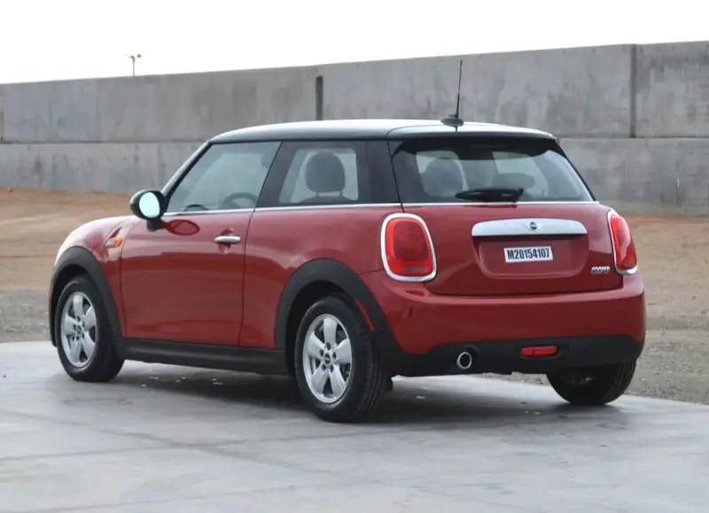 Mini Hatch - 4