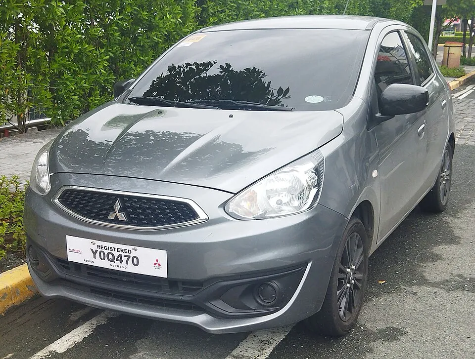 Mitsubishi Colt Lancer - 2