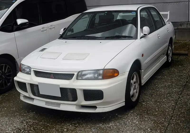 Mitsubishi Lancer - 5