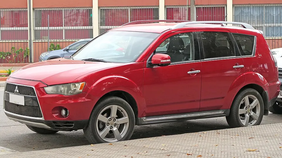 Mitsubishi Outlander Outlander IV (facelift 2024)