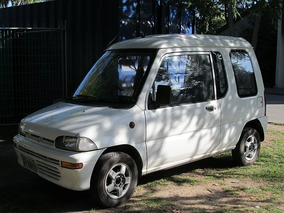 Mitsubishi Toppo Toppo (BJ)