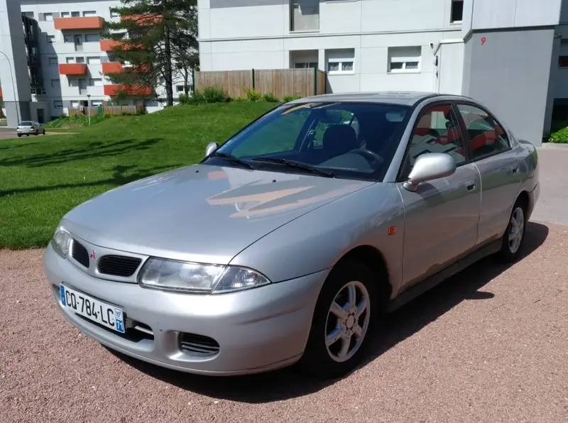Mitsubishi Carisma Carisma Hatchback