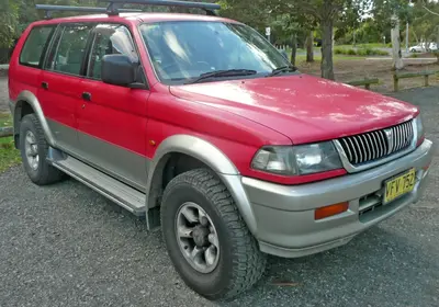 Mitsubishi Challenger Challenger (W)
