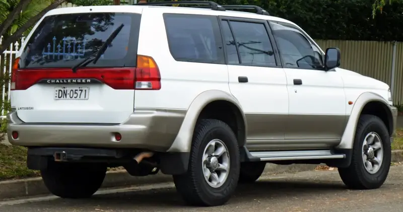Mitsubishi Challenger - 3