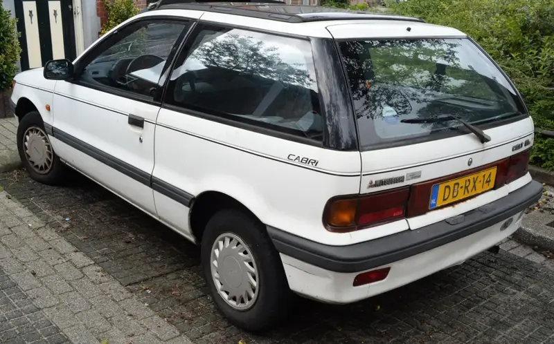 Mitsubishi Colt - 4
