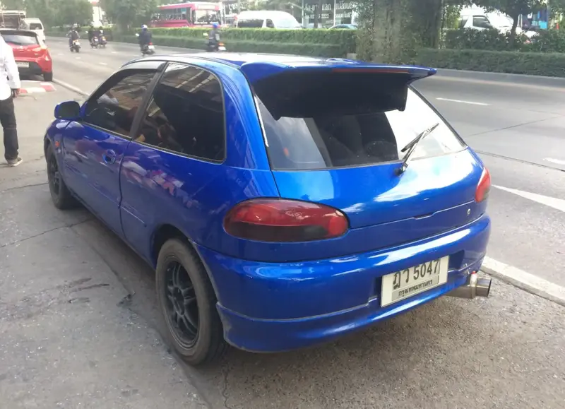 Mitsubishi Colt - 5