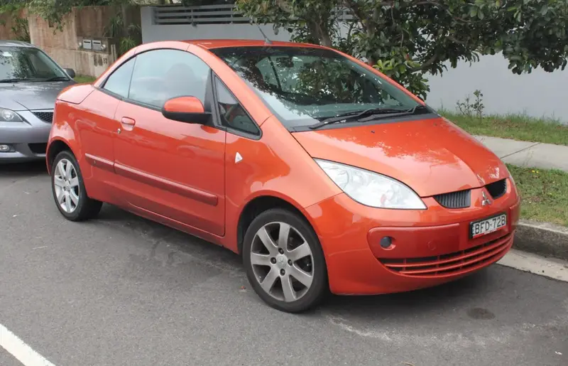 Mitsubishi Colt - 3