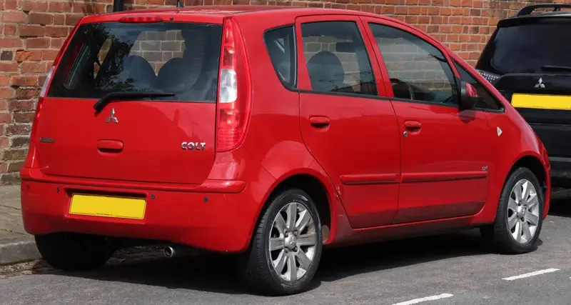 Mitsubishi Colt - 2
