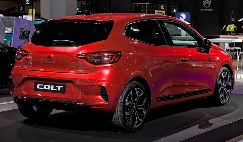 Mitsubishi Colt - 6