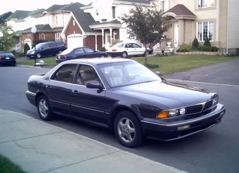 Mitsubishi Diamante Diamante I