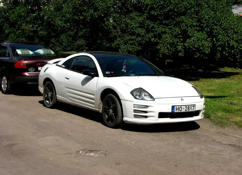 Mitsubishi Eclipse - 2
