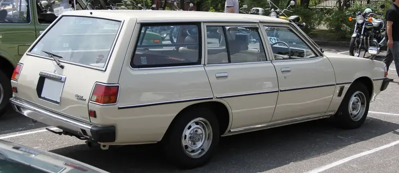 Mitsubishi Galant - 2