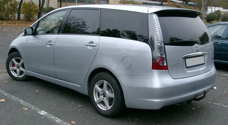 Mitsubishi Grandis - 4