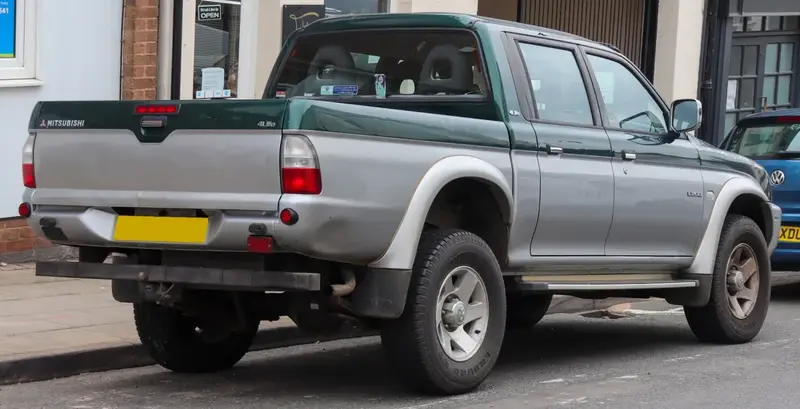 Mitsubishi L200 - 2