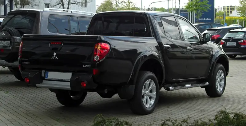 Mitsubishi L200 L200 IV Double Cab 2.5 HP DI-D (178 bg) - görsel 2