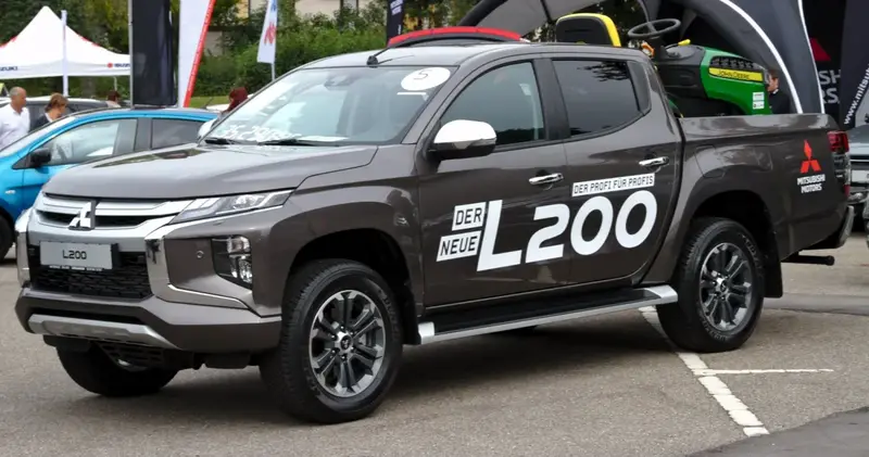 Mitsubishi L200 - 3