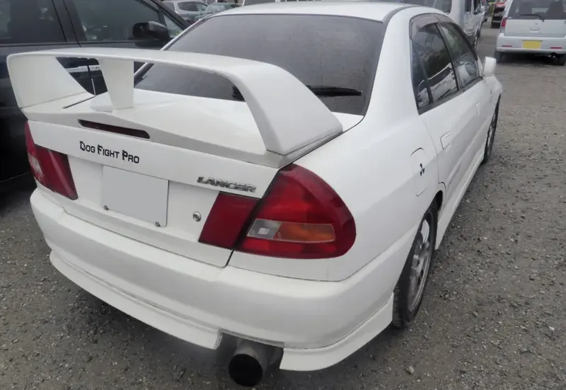 Mitsubishi Lancer Evolution - 2