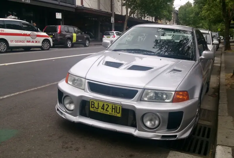 Mitsubishi Lancer Evolution - 6