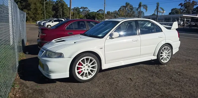 Mitsubishi Lancer Evolution - 5