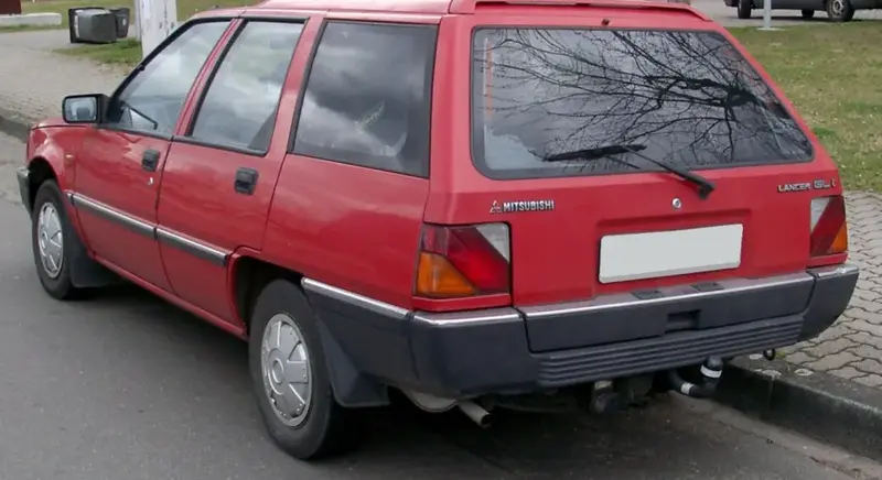 Mitsubishi Lancer - 2
