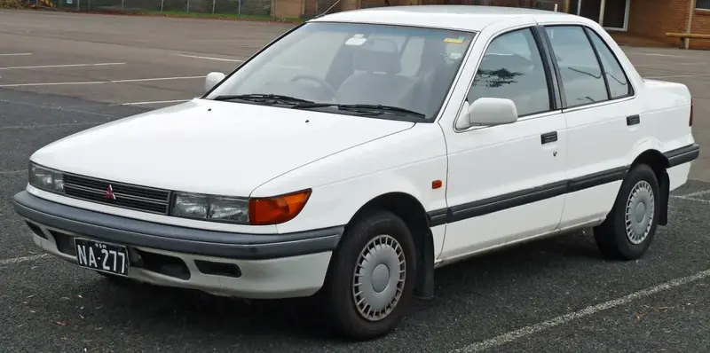 Mitsubishi Lancer - 2