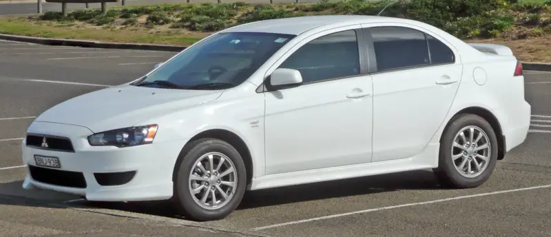 Mitsubishi Lancer - 5