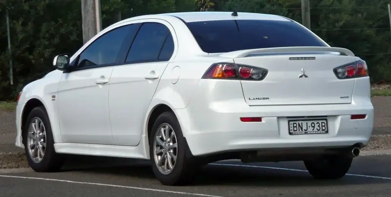 Mitsubishi Lancer - 6