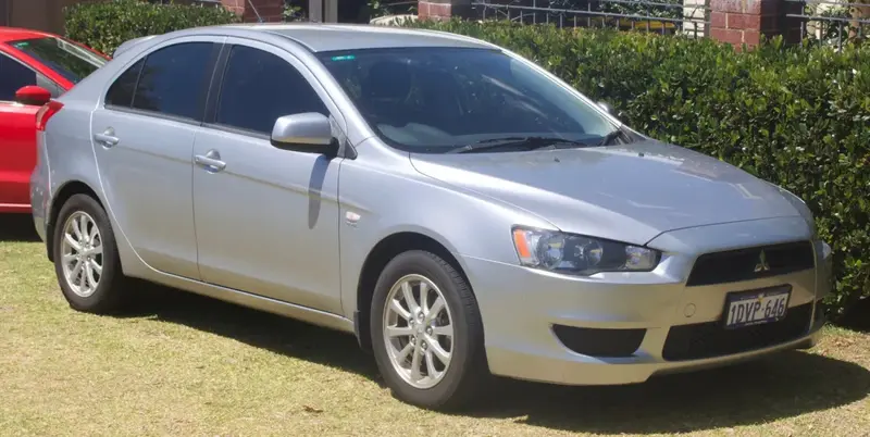 Mitsubishi Lancer - 3