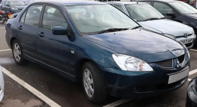 Mitsubishi Lancer - 5