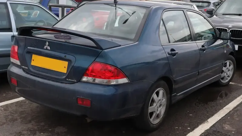 Mitsubishi Lancer - 6