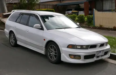 Mitsubishi Legnum Legnum (EAO)