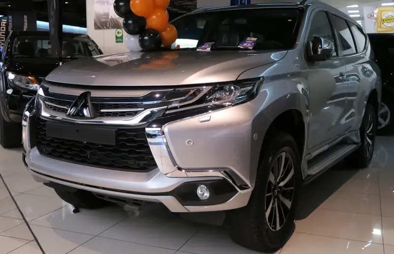 Mitsubishi Montero Sport - 2