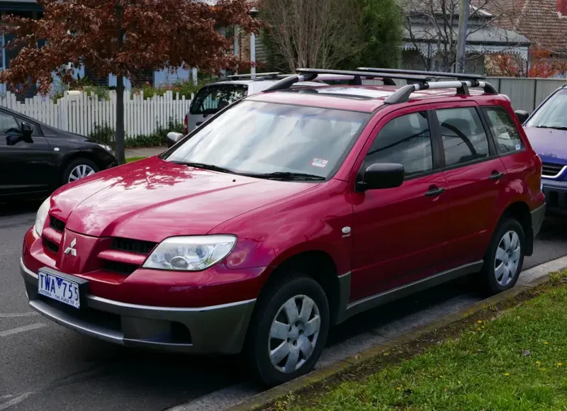 Mitsubishi Outlander Outlander I