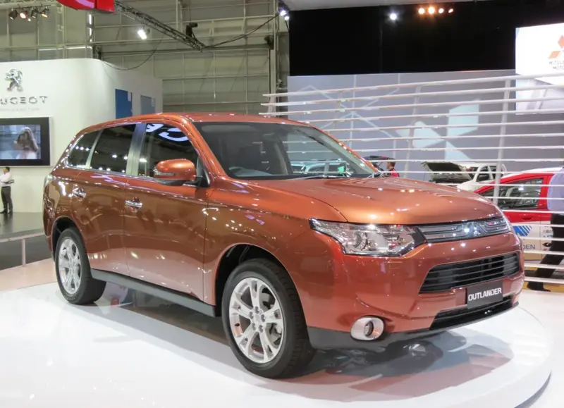 Mitsubishi Outlander Outlander III
