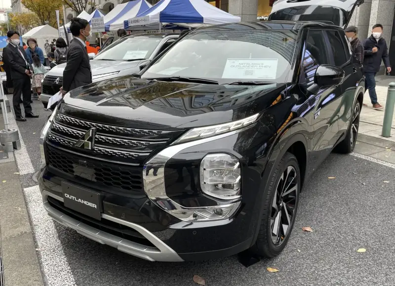 Mitsubishi Outlander - 5