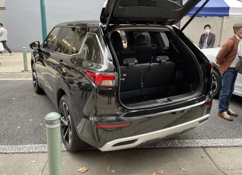 Mitsubishi Outlander - 6