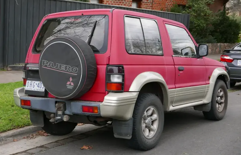 Mitsubishi Pajero - 6