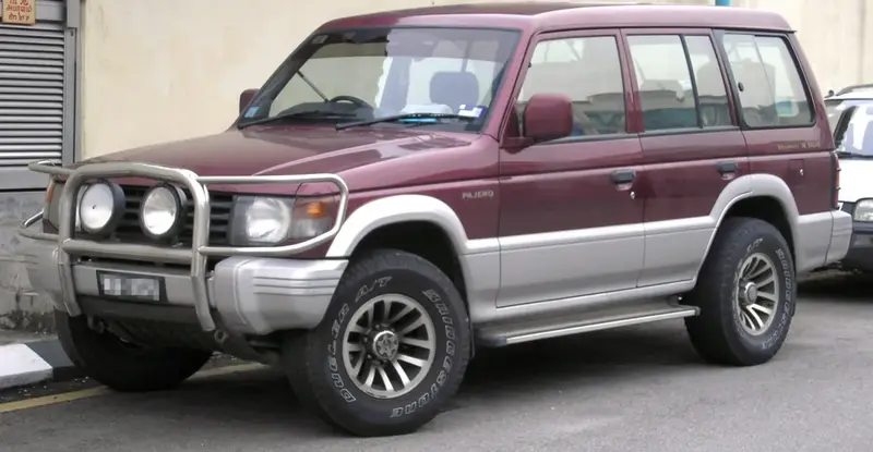 Mitsubishi Pajero - 3