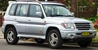 Mitsubishi Pajero Pajero IO (H60)