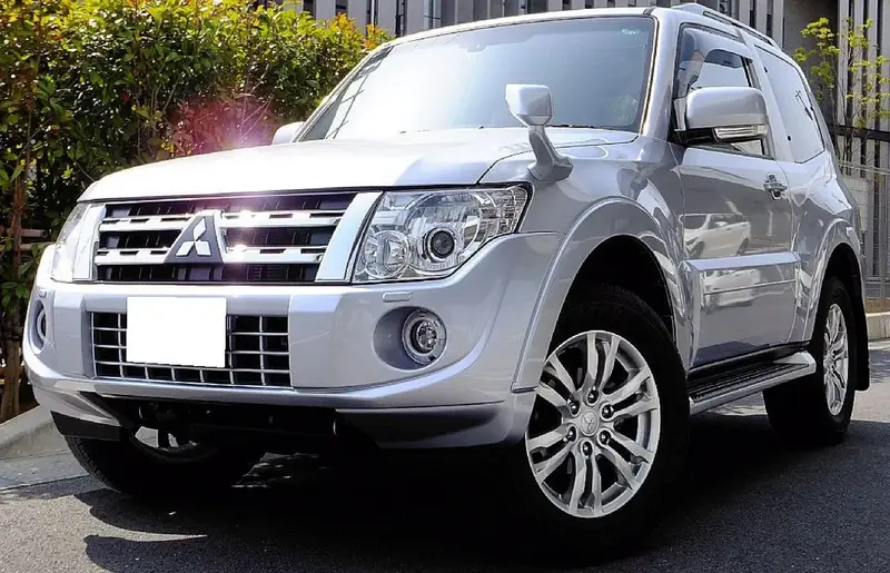 Mitsubishi Pajero - 5