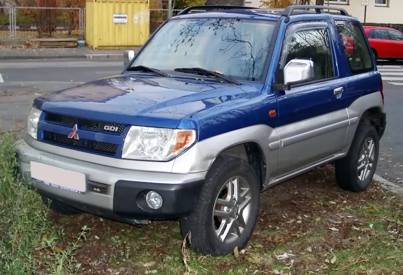 Mitsubishi Pajero - 3