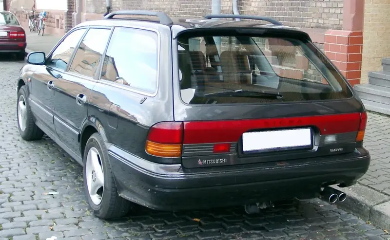 Mitsubishi Sigma - 2