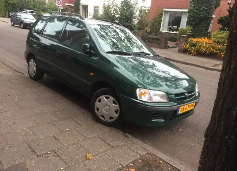 Mitsubishi Space Star - 2
