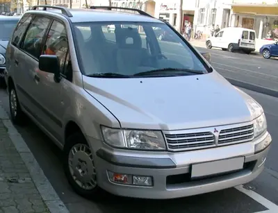 Mitsubishi Space Wagon Space Wagon III