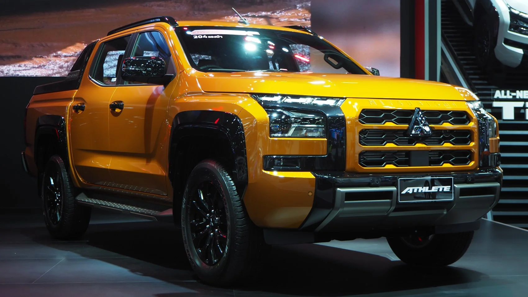 Mitsubishi Triton Triton V