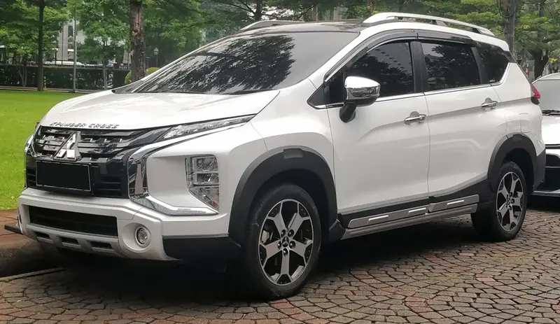 Mitsubishi Xpander - 2